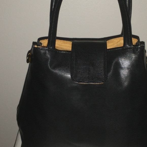 Magnetic Closure HandBag | Geir Ness Norway - Picture 10 of 11